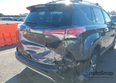 2017 Toyota Rav4 Xle z USA, uszkodzony, nr VIN 2T3RFREV1HW665396